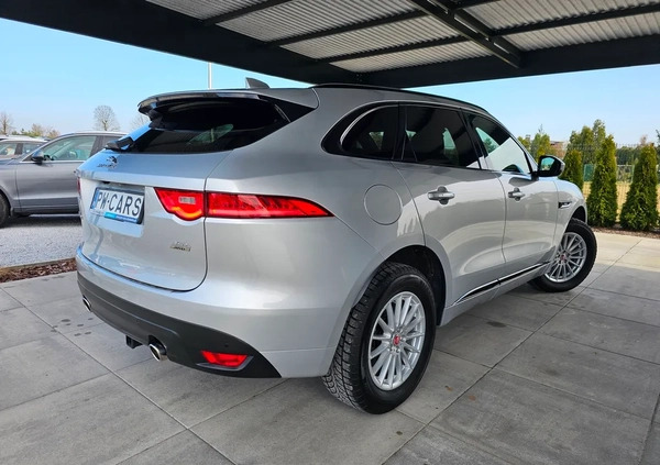 Jaguar F-Pace cena 149900 przebieg: 35000, rok produkcji 2017 z Szepietowo małe 562